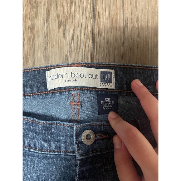 EUC Gap Modern Boot Cut Jeans - Picture 3 of 3